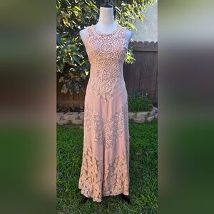 Champagne And Strawberry Lace Knit Maxi Dress Size Small